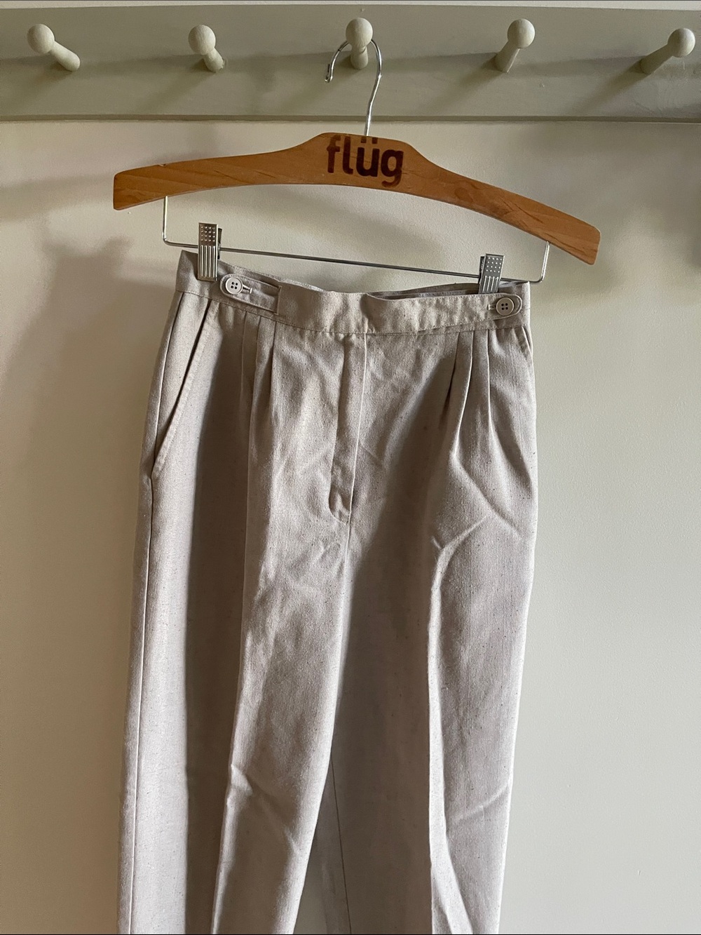 Vintage Women’s Pleated Chino Pants